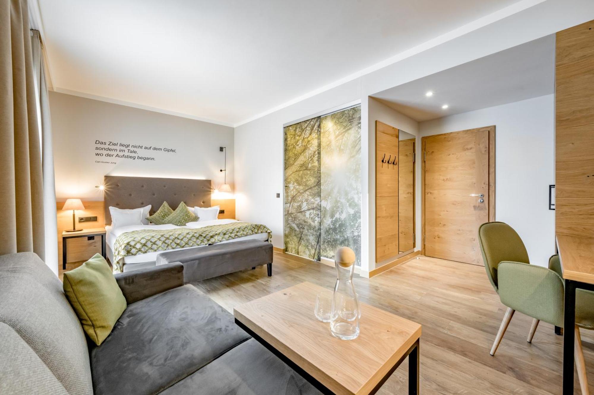 Hotel Ruhpoldinger Hof Pokoj fotografie