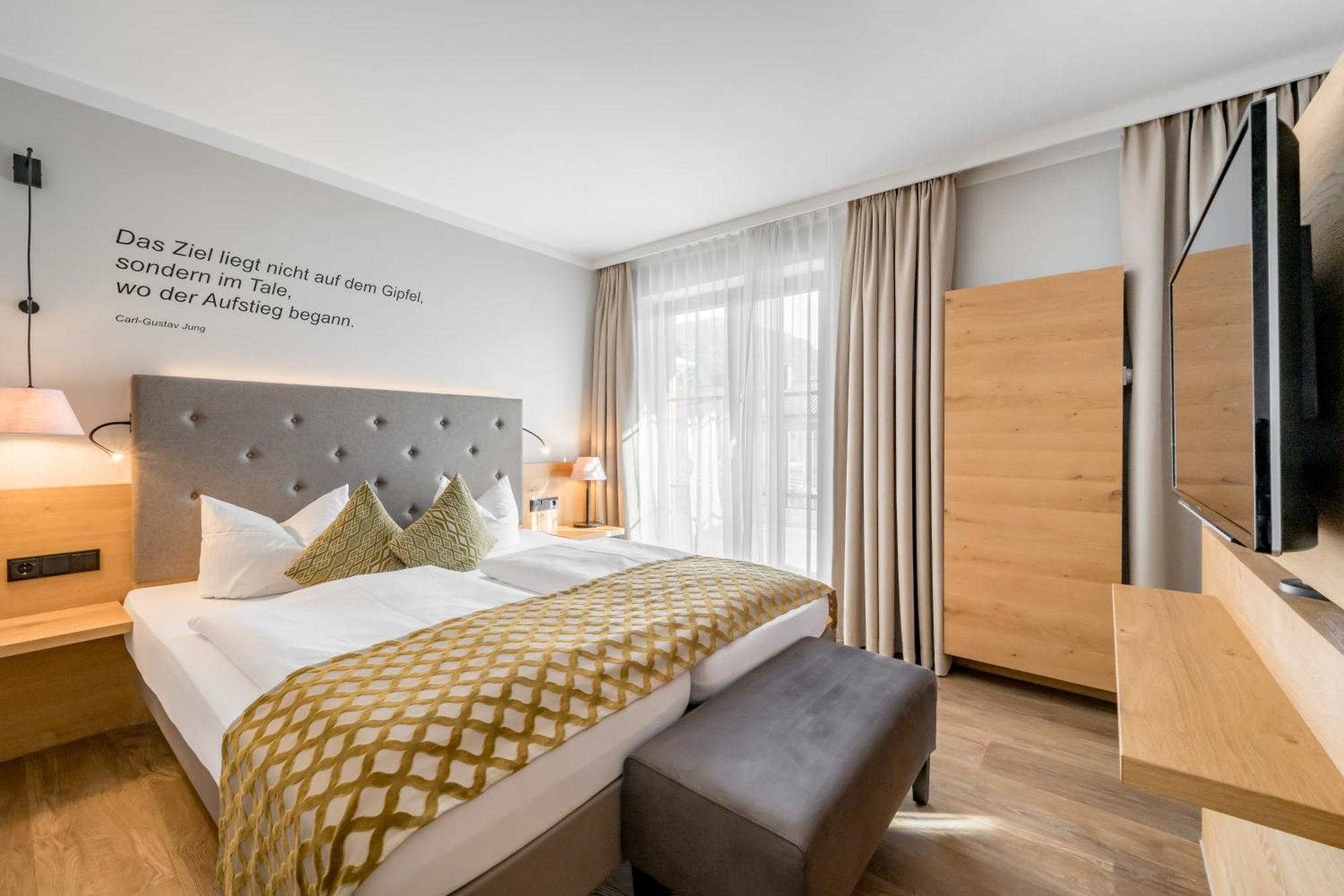 Hotel Ruhpoldinger Hof Pokoj fotografie
